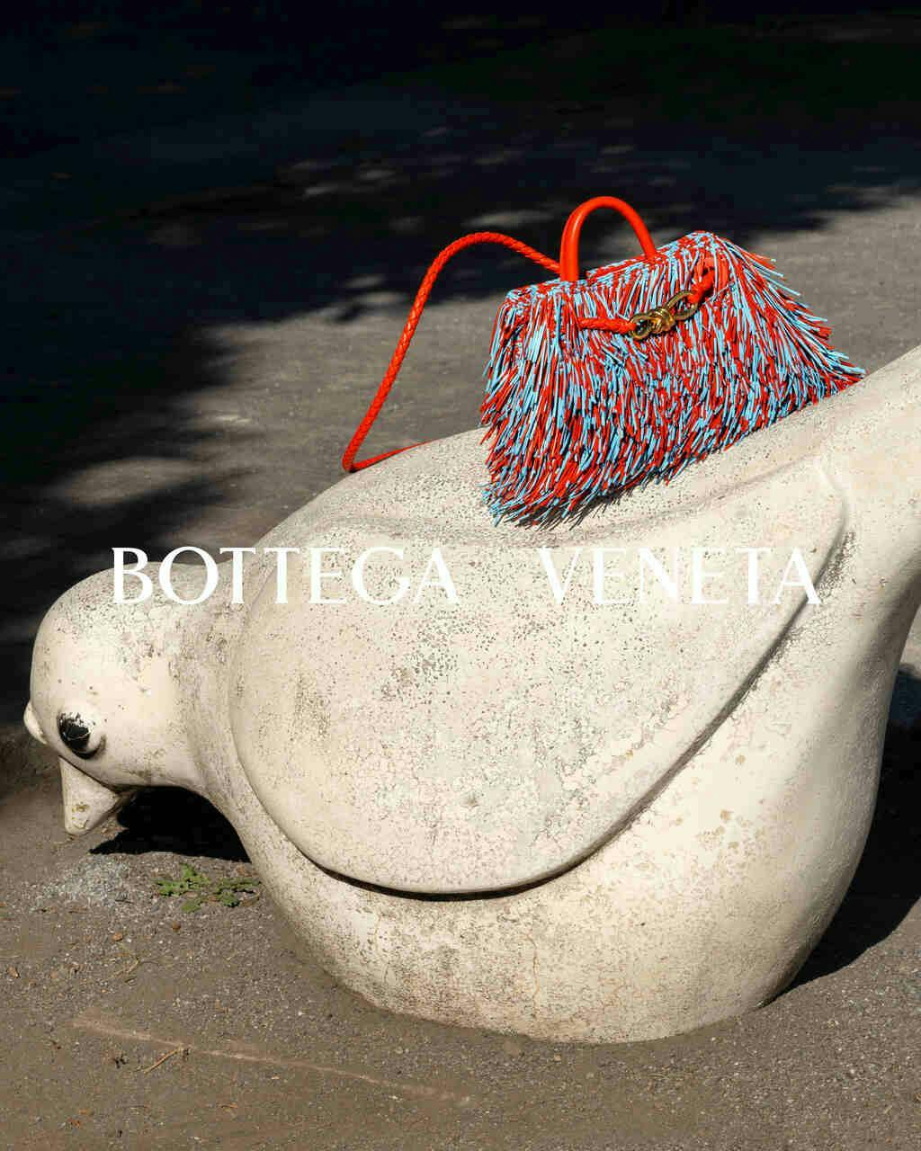 accessories bag handbag tub animal mammal pig