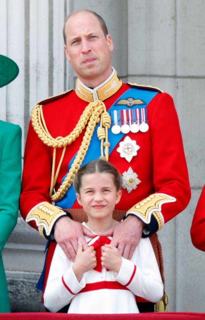 Príncipe William ao lado da filha, a princesa Charlotte (Foto: Getty Images)