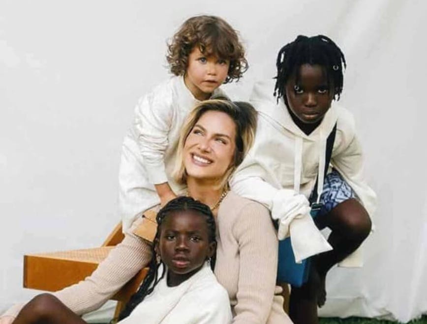 Giovanna Ewbank e filhos